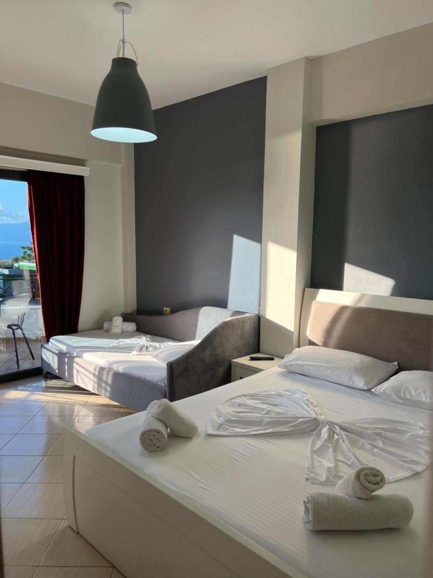 Prive City Hotel Sarandë Exterior foto